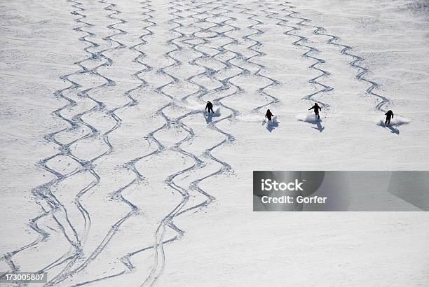 Heliskifahren Stockfoto und mehr Bilder von Aktivitäten und Sport - Aktivitäten und Sport, Anhöhe, Berg