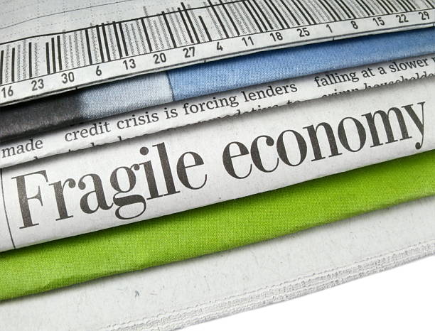 istock Fragile Economy Headline 173005952