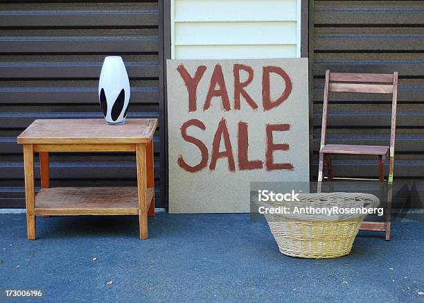 Yard Sale Stockfoto und mehr Bilder von Schild - Schild, Ausverkauf, Einkaufen