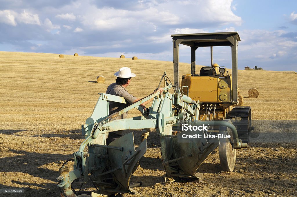 Farmer bei Sonnenuntergang - Lizenzfrei Agrarbetrieb Stock-Foto