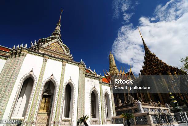 Wat Phra Kaew - Fotografias de stock e mais imagens de Arquitetura - Arquitetura, Banguecoque, Buda