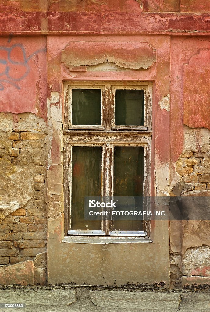 Старое окно - Стоковые фото 1930-1939 роялти-фри