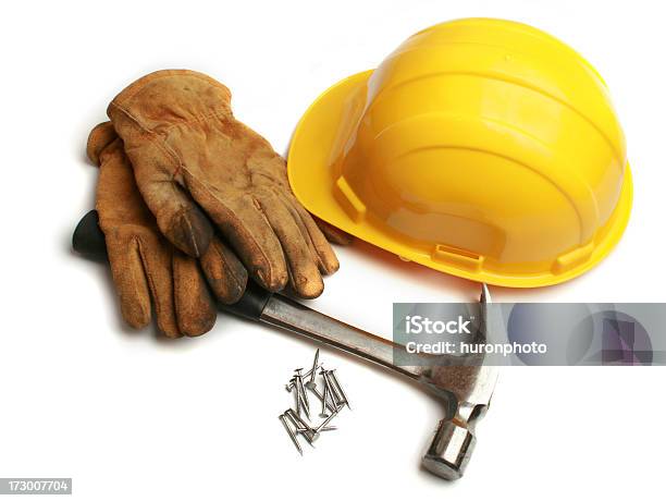 Carpenters Tools Stockfoto und mehr Bilder von Arbeitshandschuh - Arbeitshandschuh, Freisteller – Neutraler Hintergrund, Bauarbeiterhelm