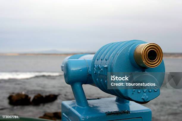 Foto de Concentre Sua Visão Sobre Este Site Telescópio Frente Para A Esquerda e mais fotos de stock de Acessibilidade