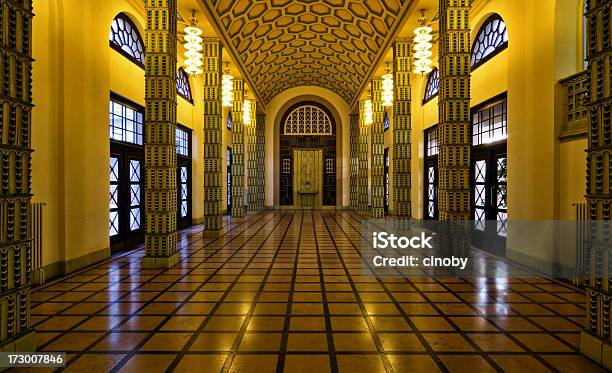 Golden Camera - Fotografie stock e altre immagini di Sede del Parlamento - Canberra - Sede del Parlamento - Canberra, Oro - Metallo, Dorato - Colore descrittivo