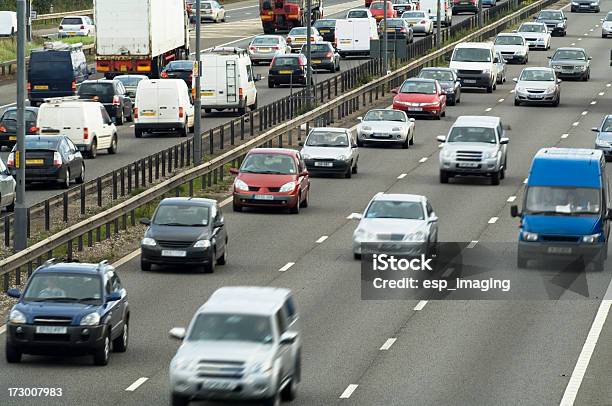 Autostrada Trafficata M6 - Fotografie stock e altre immagini di Regno Unito - Regno Unito, Automobile, Autostrada a corsie multiple