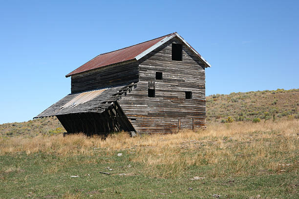 istock Old barns of America 173008207