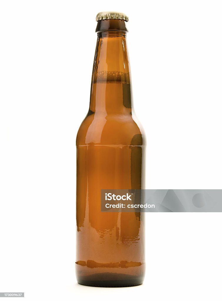 Cervezas en botella - Foto de stock de Botella de cerveza libre de derechos
