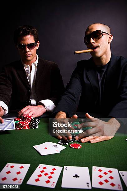 Partita A Pokervincitore - Fotografie stock e altre immagini di Sconfitta - Sconfitta, 20-24 anni, 25-29 anni