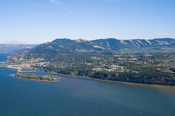 istock The Columbia Gorge 173011624