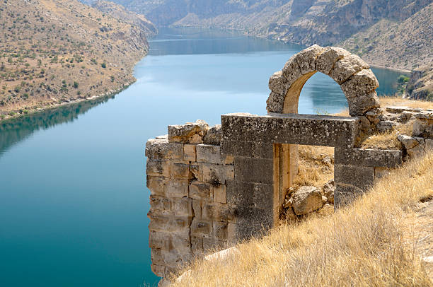 Rumkale and Firat River, Halfeti, Gaziantep, Turkey Old ruins of a castle from 12th century on the Firat River in Halfeti, Gaziantep, Turkey halfeti stock pictures, royalty-free photos & images