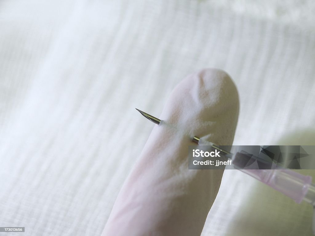 Memoria de inserción de la aguja - Foto de stock de Jeringa libre de derechos