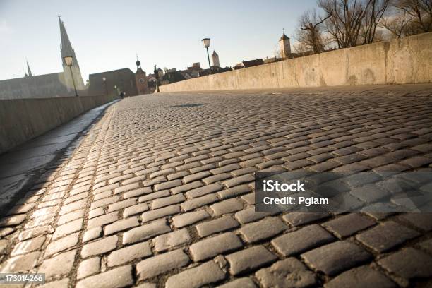 Photo libre de droit de Pont De Regensburg En Allemagne En Bavière banque d'images et plus d'images libres de droit de Allemagne - Allemagne, Bavière, Caillou