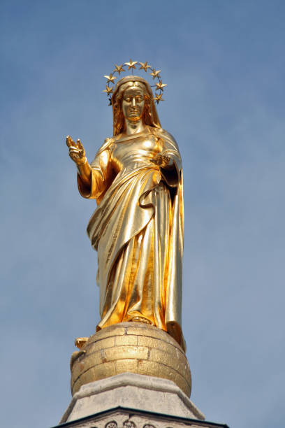 istock Golden Statue of Holy Mary 173014939