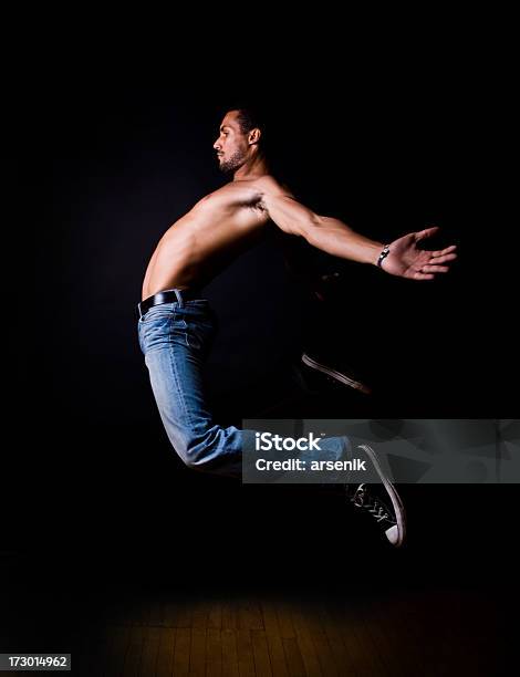 Photo libre de droit de Danseur Danser banque d'images et plus d'images libres de droit de Danser - Danser, Hommes, Agilité