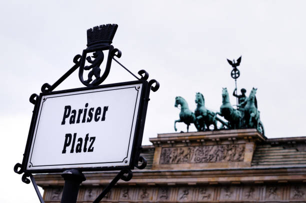 istock pariser platz, brandenburg gate, berlin, germany 173015488