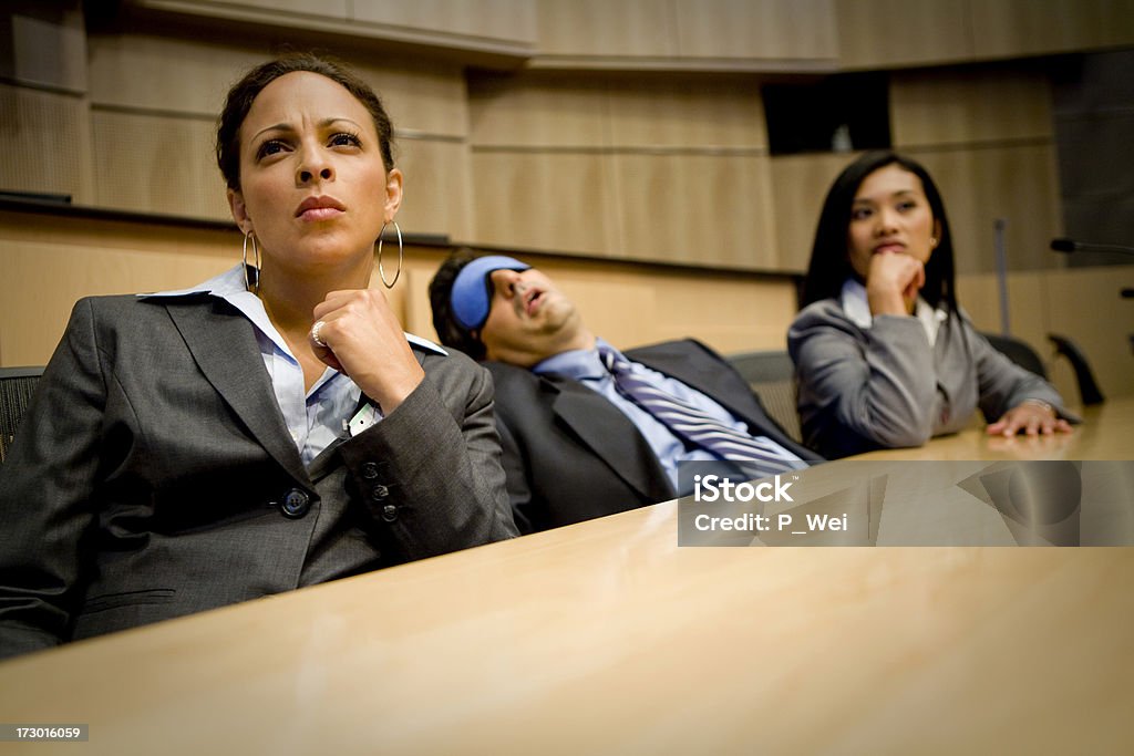 Gelangweilt und müde Geschäftsmann falls asleep - Lizenzfrei Langeweile Stock-Foto