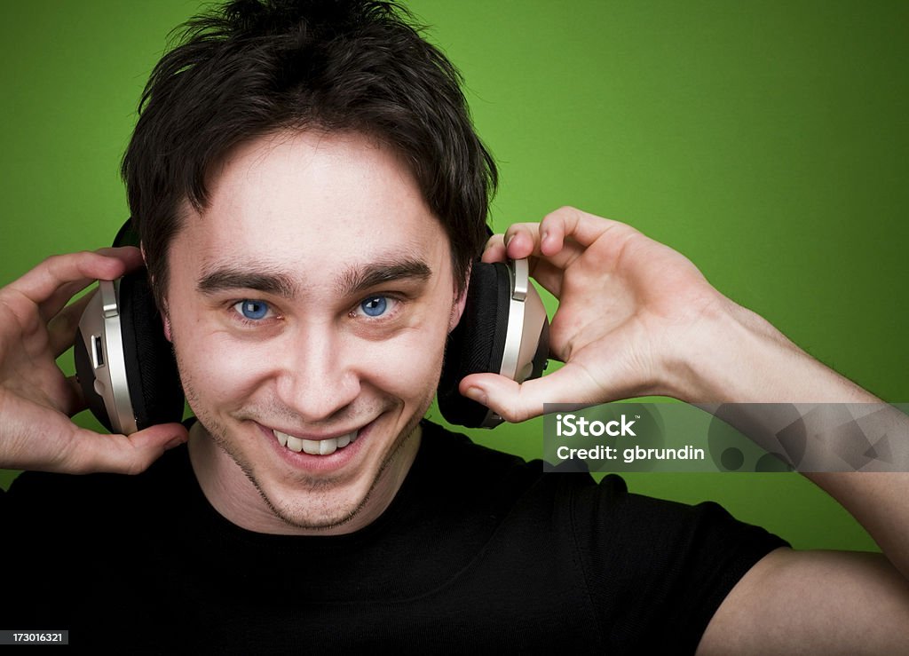 Homme avec un casque - Photo de 20-24 ans libre de droits