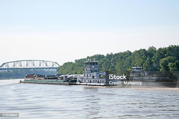 Tug Лодки На Реке Огайо — стоковые фотографии и другие картинки Баржа - Баржа, Морское судно, Река