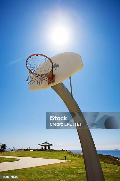 Basketball Mit Der Koreanischen Bell Of Friendship Stockfoto und mehr Bilder von Basketball - Basketball, Fotografie, Kalifornien