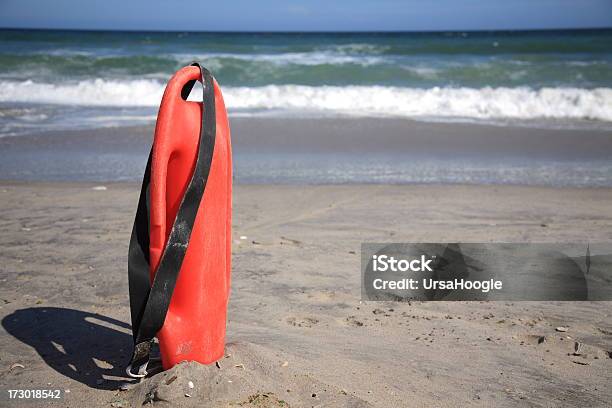 Rescue Können Stockfoto und mehr Bilder von Auf dem Wasser treiben - Auf dem Wasser treiben, Aufblasbarer Gegenstand, Ausrüstung und Geräte