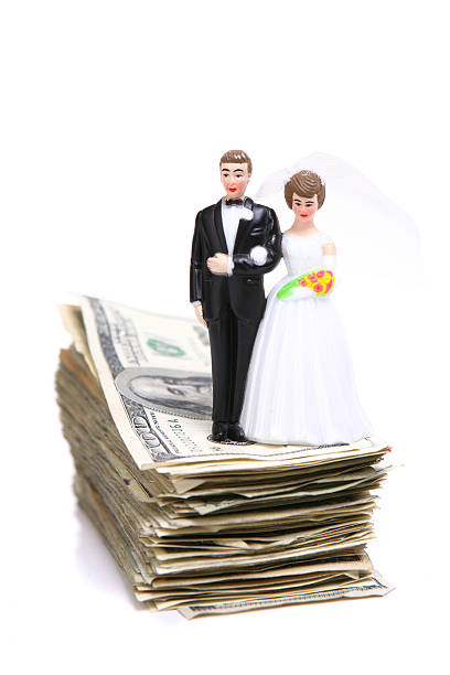 istock High Cost of Marriage / Divorce 173018552