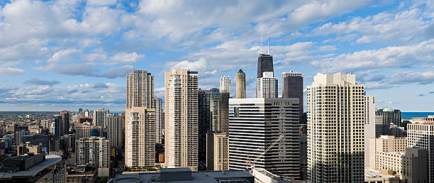 antena vista panorámica del norte de chicago - chicago skyline antenna panoramic fotografías e imágenes de stock