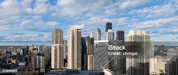 Foto de Vista Panorâmica Aérea Do Norte De Chicago e mais fotos de stock de Alto - Descrição Geral - Alto - Descrição Geral, América do Norte, Antena - Equipamento de telecomunicações