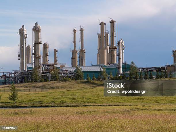 Refinaria De Petróleo - Fotografias de stock e mais imagens de Gás natural - Gás natural, Alberta, Fábrica