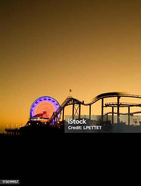 Foto de Santa Monica Pier Longo Exposer No Crepúsculo e mais fotos de stock de Califórnia - Califórnia, Cidade de Los Angeles, Condado de Los Angeles
