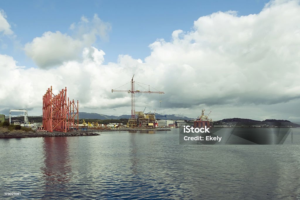 Offshore indústria, na costa oeste da Noruega no verão. - Foto de stock de Atracado royalty-free