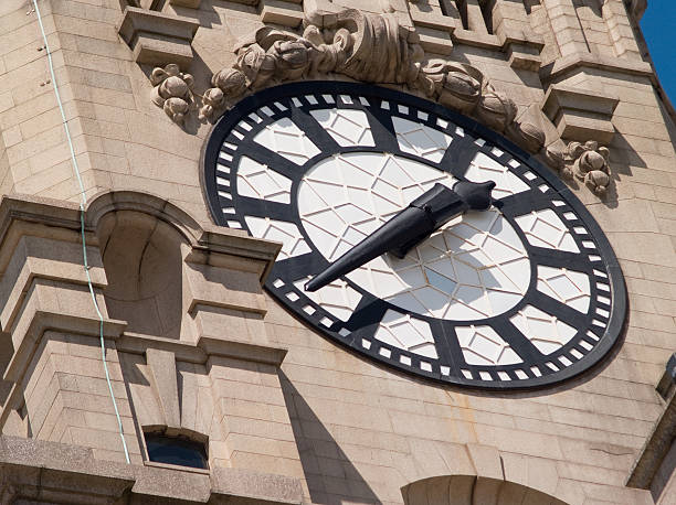istock Clock face on the Liver Building, Liverpool 173022842