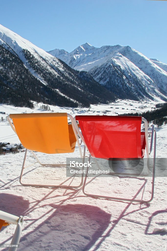 Yellow und Rot - Lizenzfrei Alpen Stock-Foto