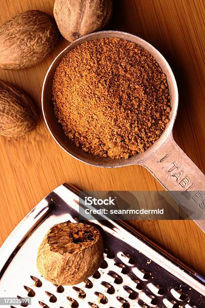 Ground Nutment In Measuring Spoon Stock Photo - Download Image Now - Baking, Bamboo - Material, Brown