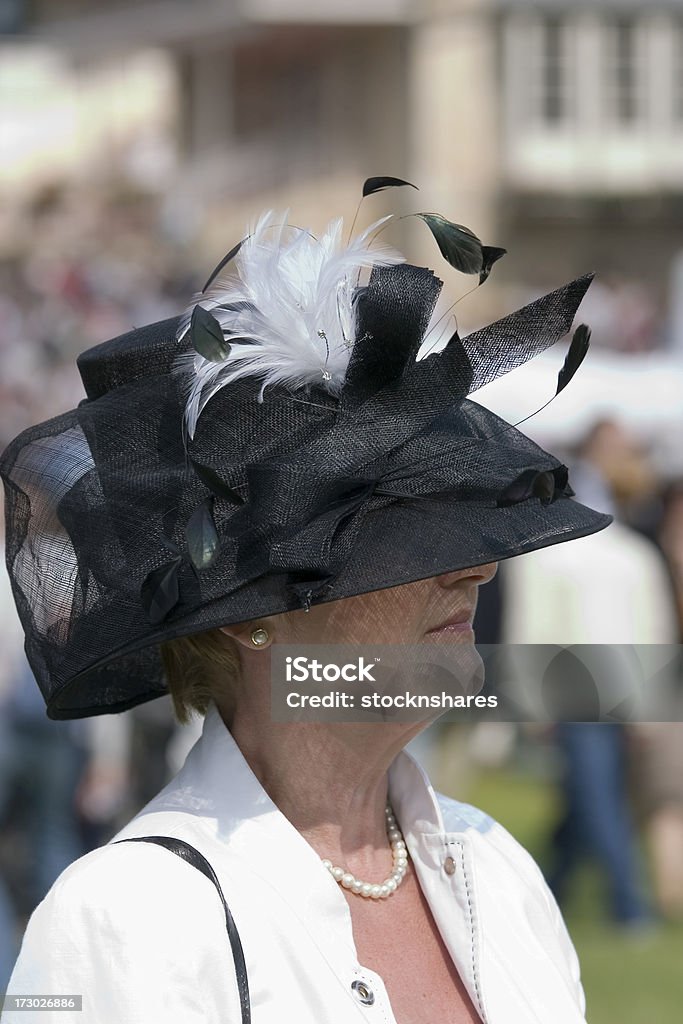 ブラック&白の帽子 - 競馬のロイヤリティフリーストックフォト