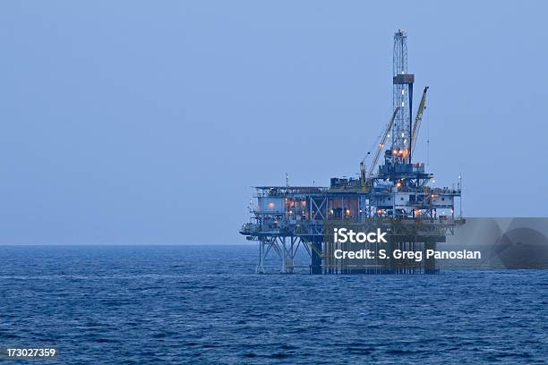 Plataforma Petrolífera - Fotografias de stock e mais imagens de América do Norte - América do Norte, Anoitecer, Ao Ar Livre