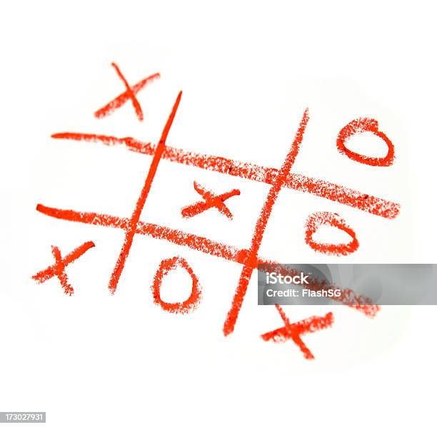 Grę Tic Tac Toe Zwycięzca - zdjęcia stockowe i więcej obrazów Kółko i krzyżyk - Kółko i krzyżyk, Białe tło, Czerwony