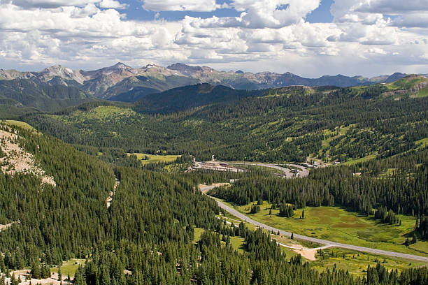 istock Highway Through the High Country 173028353