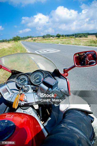 Road の先 - オートバイのストックフォトや画像を多数ご用意 - オートバイ, 行く手, 観光