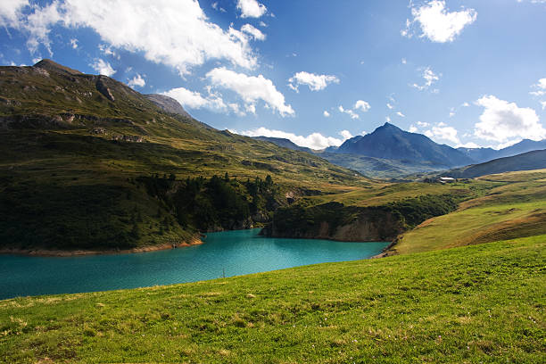 istock Lake in the French Alps 173035832