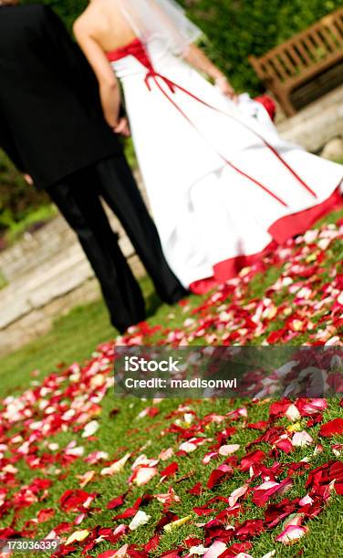 장미 꽃잎 결혼 의식에 대한 스톡 사진 및 기타 이미지 - 결혼 의식, 결혼식, 꽃 한송이