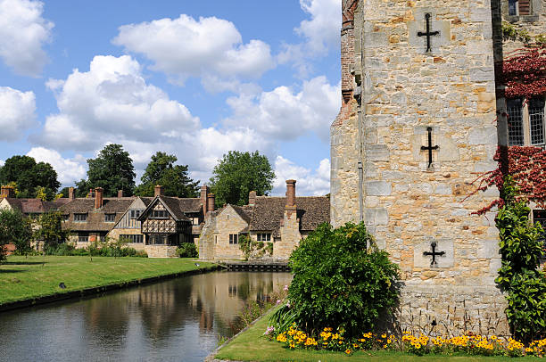 Astor's Housing, Hever Castle "Lord Astor built the tudor style housing to match Hever Castle. The castle was the home of Anne Boleyn, the second wife of King Henry VIII who was beheaded" Hever Castle stock pictures, royalty-free photos & images