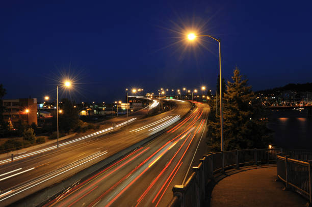 istock Highway Traffic at Portland 173038097