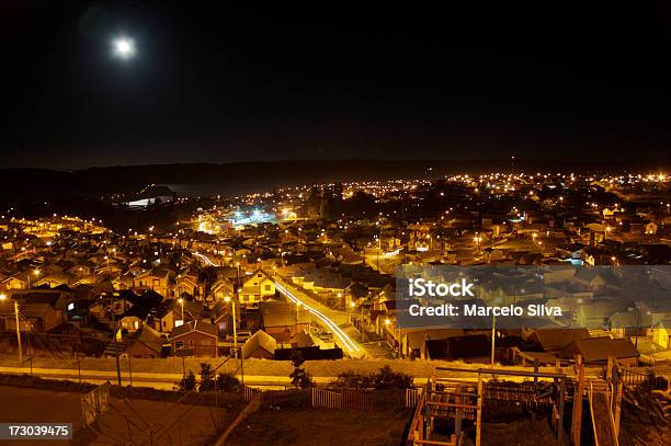 Foto de Castro À Noite e mais fotos de stock de Cidade Pequena Americana - Cidade Pequena Americana, Noite, Casa