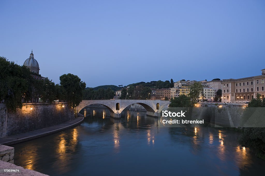 Roma all'alba - Foto stock royalty-free di Alba - Crepuscolo