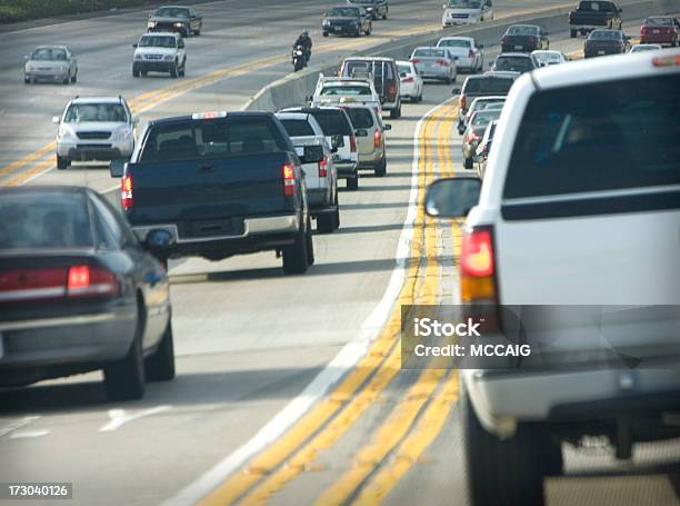 高速信号50 番の Serise - SUVのストックフォトや画像を多数ご用意 - SUV, 主要道路, カリフォルニア州 オレンジ郡