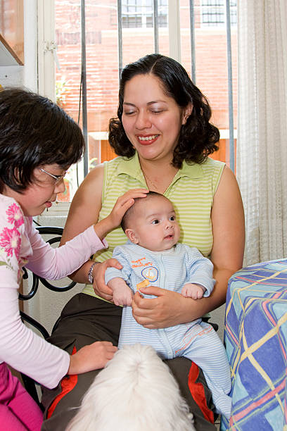 istock meeting the new baby 173040191