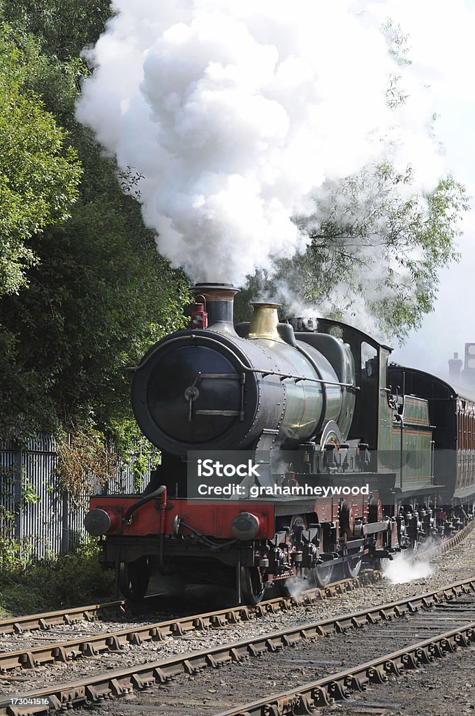 GWR 4-4-0 motor a vapor - Foto de stock de Locomotiva a vapor royalty-free