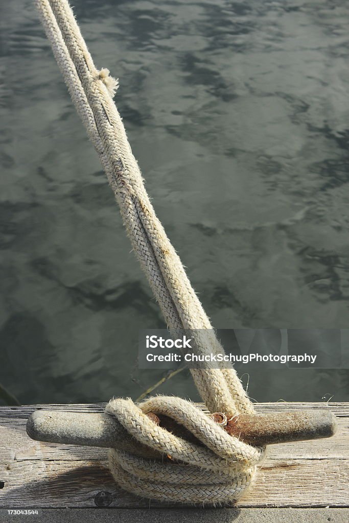 Corde nouée à dock crampons détail - Photo de Activité de loisirs libre de droits