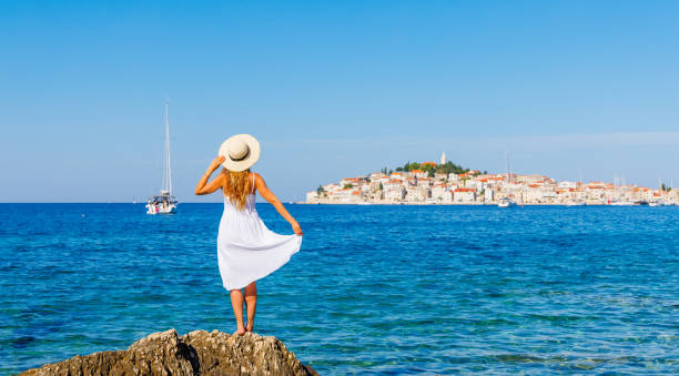 istock Tour tourism 1730855626